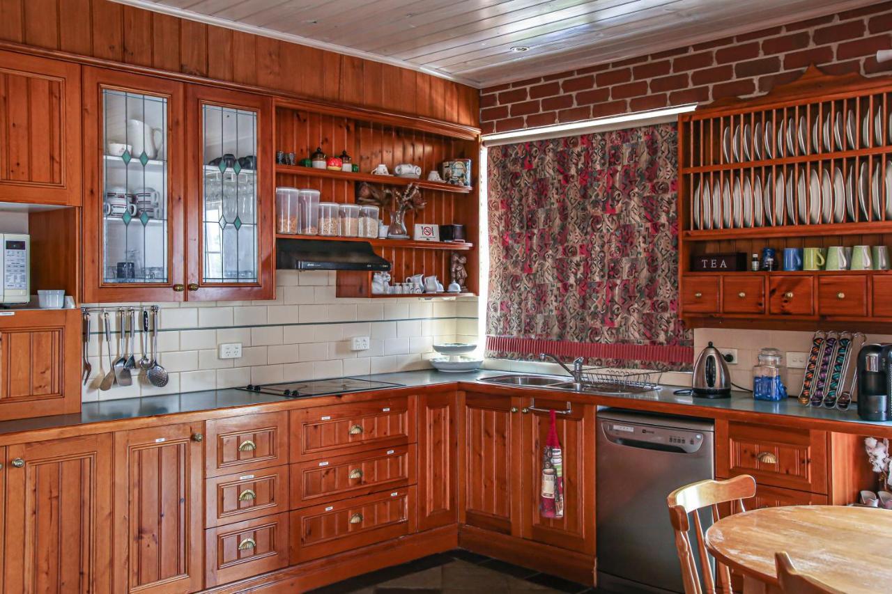 Jardine Lodge - Can Sleep 22! Corryong Exterior photo